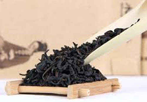 Tên của loại trà này được lấy cảm hứng từ truyền thuyết về người thợ săn đẹp trai Narcissus, con trai của thần sông Cephissus và nữ thần Liriope trong thần thoại Hy Lạp. Ảnh: Wow Amazing.