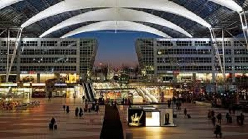 Được mệnh danh là sân bay tốt nhất Châu Âu 2018, sân bay Munich (Đức) có tới 150 cửa hàng bán lẻ và khoảng 50 điểm ăn uống giống như một trung tâm thành phố.