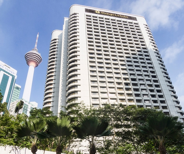 Shangri-La Kuala Lumpur là khách sạn sang trọng nằm ở Jalan Sultan Ismail, Kuala Lumpur, Malaysia.