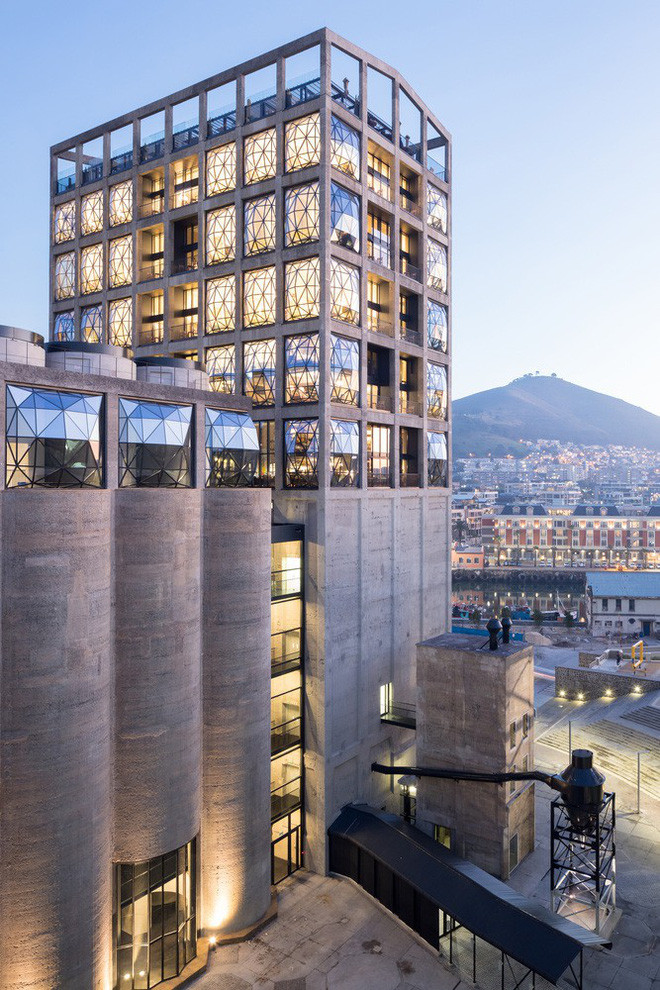 Bảo tàng nghệ thuật đương đại châu Phi Heatherwick Studio giành giải thưởng ở hạng mục Kiến trúc văn hóa.