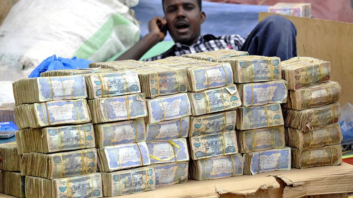 Tại Somaliland, cuộc sống của người dân “ngập trong tiền” theo đúng nghĩa đen. Tiền ở đây có thể để “hớ hênh” khắp mọi nơi mà không sợ bị đánh cắp.
