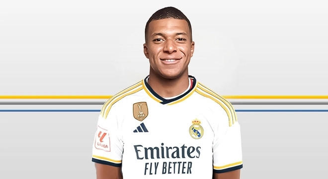 Đầu tháng 6 vừa qua, Kylian Mbappe chính thức gia nhập Real Madrid. Mbappe sẽ hưởng lương 15 triệu Euro/năm, giảm sâu so với mức lương trước đó của tiền đạo sinh năm 1998 tại PSG. Ảnh: Marca