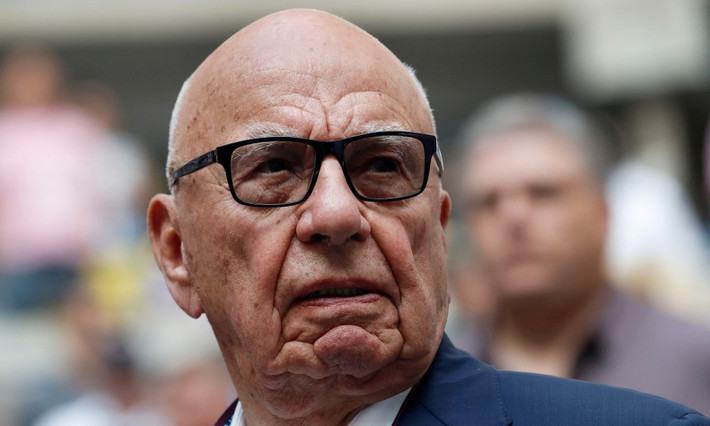 Bloomberg ước tính tỷ phú Murdoch sở hữu khối tài sản ròng trị giá 9,77 tỷ USD. Hồi tháng 11 năm ngoái, tỷ phú 93 tuổi tuyên bố từ bỏ quyền lãnh đạo Fox Corporation và News Corp, giao lại quyền quản lý cho con trai Lachlan. Ảnh: BI