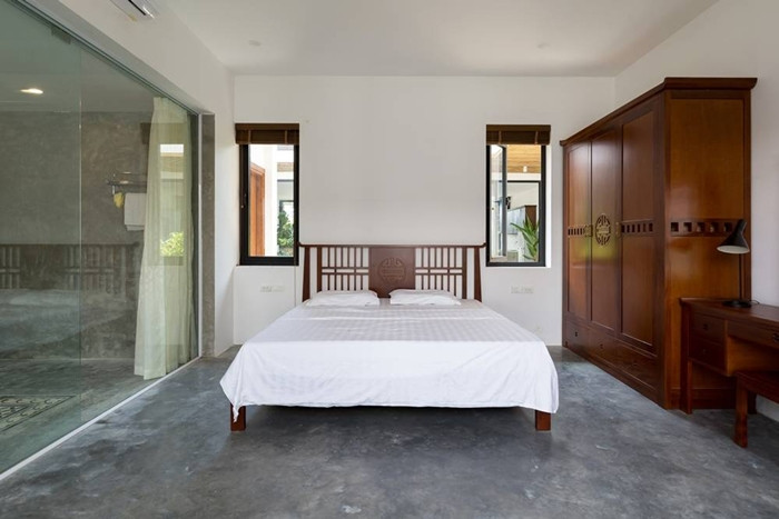 Gian nhà thứ 3 cũng là một phòng ngủ lớn nối với gian nhà hai bởi một hành lang nhỏ.