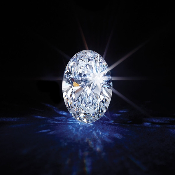 Hoạt động khai thác kim cương thường tập trung vào việc khai thác kim cương từ ống kimberlite bằng ba phương pháp chính: khai thác đường ống (bao gồm khai thác lộ thiên và khai thác hầm lò), khai thác phù sa và khai thác biển. Ảnh: Chrysella