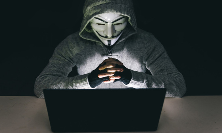 Thế nhưng ít ai biết rằng đằng sau vẻ nguy hiểm hay tiêu cực thường thấy, Anonymous cũng có những góc khuất đôi khi khiến người ta phải bật cười vì hài hước.