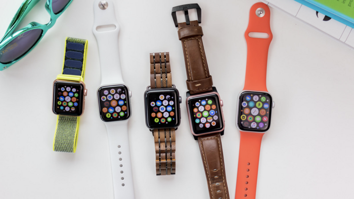 Gần đây, một số nguồn tin cho rằng sắp tới đây Apple Watch sẽ ''trình làng'' phiên bản giá cực rẻ được làm mới từ Series 3, có thể tương tự như phiên bản Series 1. Dù nằm trong phân khúc giá rẻ nhưng mẫu Apple Watch này được cho là vẫn trang bị tính năng phát hiện ngã (Fall Detection) chỉ có ở dòng Series 4 và Series 5, và phản hồi xúc giác (Digital Crown) với mức giá khoảng 4,5 - 6,9 triệu đồng.