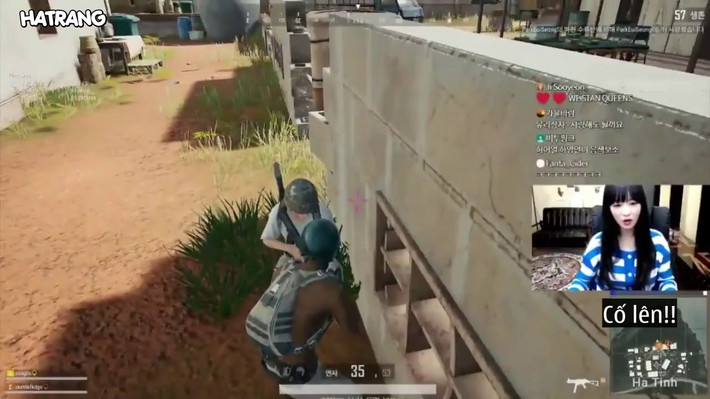 Chẳng kém cạnh tiền bối Tae Yeon, Bomi cũng được biết đến là fan cuồng tựa game PUBG. Nữ thần thường dành thời gian livestream vừa ''chạy bo'' vừa trò chuyện cùng fan.