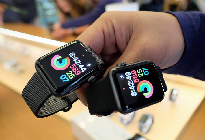 Dù nằm trong phân khúc giá rẻ nhưng mẫu Apple Watch mới này được cho là vẫn trang bị tính năng phát hiện ngã (Fall Detection) chỉ có ở dòng Series 4 và Series 5, và phản hồi xúc giác (Digital Crown).