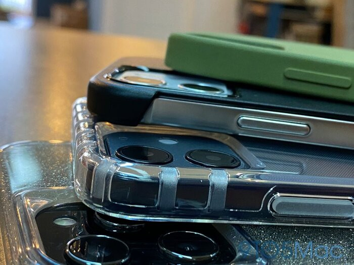 Tuy chưa rõ là cụm camera của iPhone 12 khác biệt ra sao, nhưng khả năng cao kích thước sẽ tương đồng với iPhone 11.