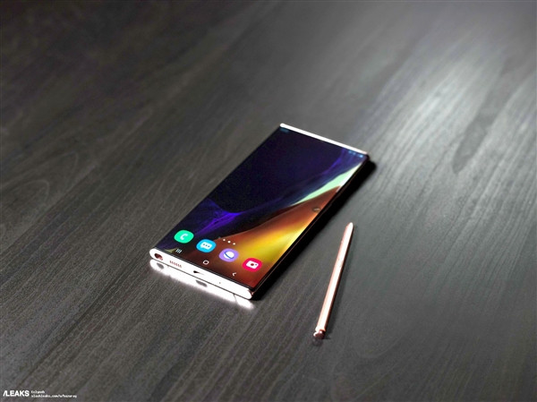 Một số nguồn tin trước đây cho biết dòng Galaxy Note 20 sắp tới sẽ được trang bị màn hình Super AMOLED 6.7 inch, độ phân giải Full HD+ (2.400 x 1.080 px), hỗ trợ tốc độ làm mới khung hình 60Hz. Đối với Galaxy Note 20 Ultra, thiết bị sẽ sở hữu màn hình Dynamic AMOLED 6.9 inch, độ phân giải QHD+, tần số quét 120 Hz. Máy đi kèm viên pin dung lượng 4.500 mAh, hỗ trợ sạc nhanh có dây và không dây.