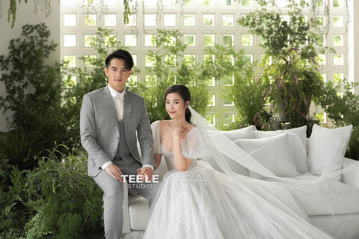 Không chỉ có vậy, Đông Nhi - Ông Cao Thắng là cặp sao chịu khó chụp ảnh cưới nhất showbiz Việt với 4 bộ ảnh pre-wedding. Ảnh: Vietnamnet.