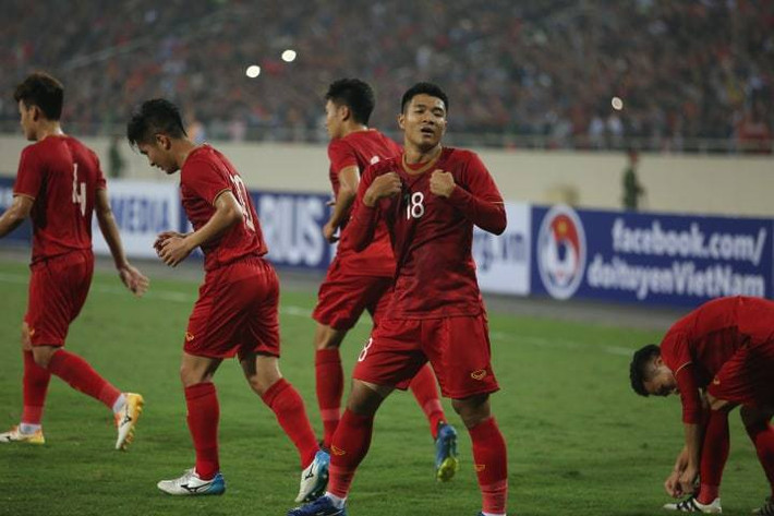Tối 26/3, ĐT Việt Nam giành chiến thắng 4-0 trước tuyển Thái Lan ở vòng loại U23 châu Á sân vận động Mỹ Đình. Ảnh: Vietnamnet.