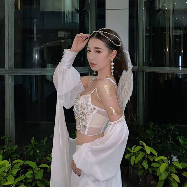 Nhan sắc được mệnh danh như nữ thần thế hệ mới của làng giải trí Việt của mỹ nữ AMEE.