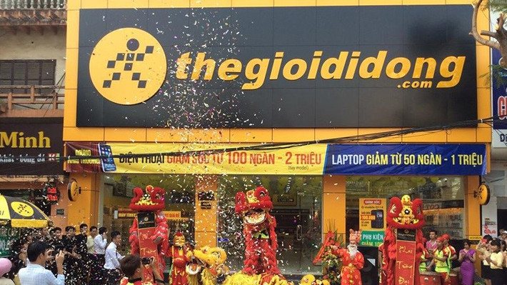 MWG vận hành các chuỗi bán lẻ thegioididong.com, Điện Máy Xanh, Bách Hoá Xanh. Ngoài ra, MWG đã mở rộng ra thị trường nước ngoài với chuỗi bán lẻ Bigphone tại Campuchia. Ảnh: Thegioididong.