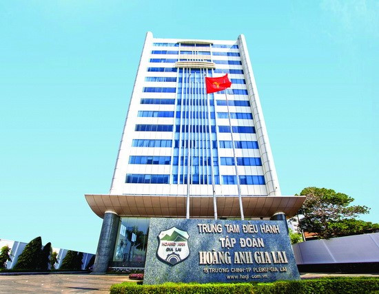 Lý giải về quyết định này, HAGL cho biết, số lượng trái chủ nắm giữ trái phiếu không nhiều và có ít giao dịch thực hiện. Hơn nữa, việc hủy niêm yết trái phiếu trên sàn chứng khoán Singapore còn tiết kiệm cho Hoàng Anh Gia Lai về thời gian cũng như chi phí duy trì niêm yết. Ảnh: Zing.