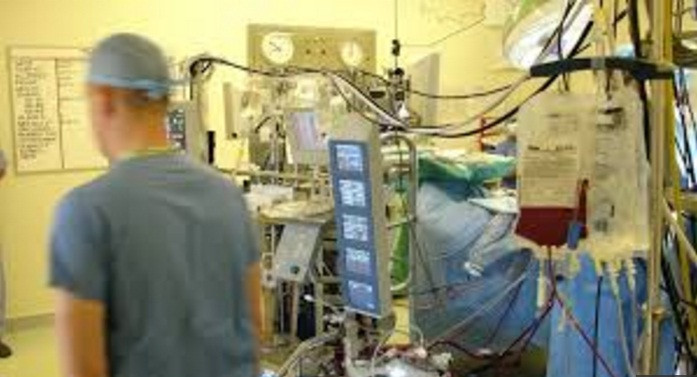 Tại Anh, có ít nhất 45 bệnh viện và các cơ sở y tế khác phải chịu tổn thất lớn, làm gián đoạn hoạt động thăm khám, chữa trị cho bệnh nhân do mã độc WannaCry tấn công. Ảnh: Peter O’Conner / Flickr.