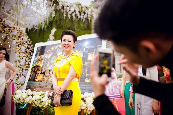 Thu Thủy - con gái cả của bà Kim Dung từng tiết lộ, bề ngoài, mẹ cô có phần nghiêm khắc với các con nhưng thực ra bà là người tình cảm. Ảnh: Tổ quốc.