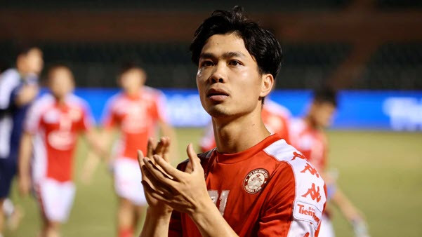 Đây là khoản thủ nhập trong mơ với bất cứ mọi cầu thủ tại Việt Nam. Con số này đã vượt qua cột mốc trước đó (80 triệu đồng/tháng) được đàn anh Lê Công Vinh tạo ra trong sự nghiệp của mình. Ảnh: Internet