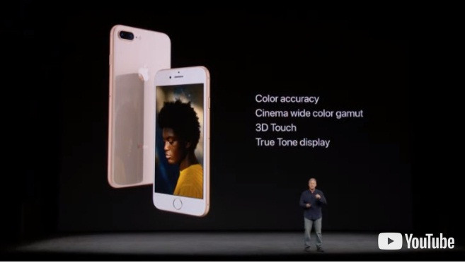 iPhone 8 và iPhone 8 Plus sở hữu màn hình lần lượt là 4,7 và 5,5 inch. Ảnh: Youtube.