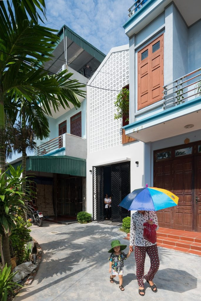 Đàm Lộc House ở Hải Dương là một căn nhà ống 3 tầng với chi phí xây dựng chỉ khoảng 700 triệu đồng.
