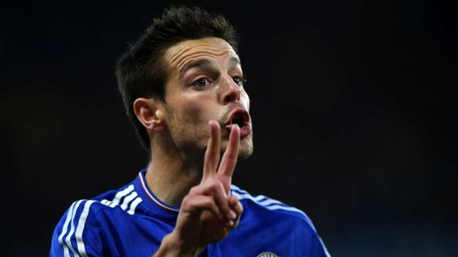 Cesar Azpilicueta giành lại quyền kiểm soát bóng đến 9 lần trong cuộc đối đầu với nhà đương kim vô địch Leicester.