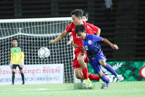 Trận đấu cuối cùng của U16 Việt Nam tại vòng bảng U16 ĐNA là cuộc tiếp đón U16 Singapore. Việc chắc chắn giành vé tới vòng bán kết của U16 ĐNA khiến tinh thần của các cầu thủ trẻ Việt Nam vô cùng thoải mái.