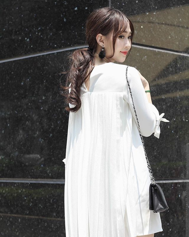 Hầu hết những hoạt động của Sun Ht được chia sẻ đều nhận được số like khủng và bình luận chia sẻ.
