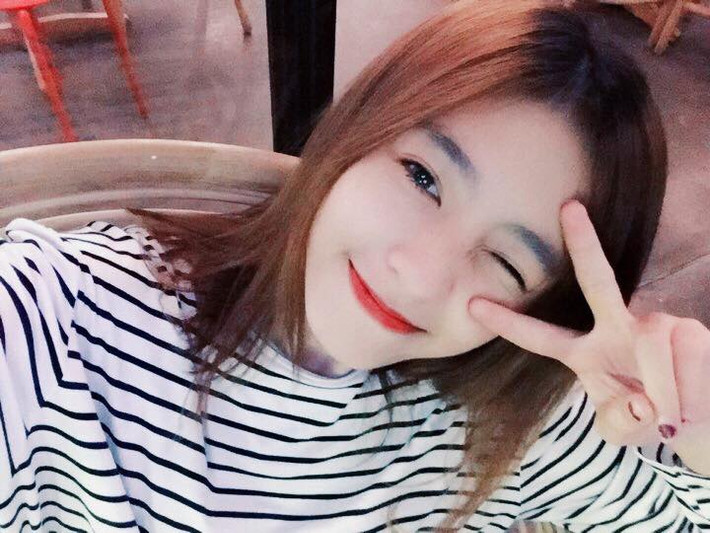 "Phim cấp 3" là loạt series phim ngắn được phát trên youtube nói về những câu chuyện tuổi học trò. Việc nhắc đến phim cấp 3 sẽ khiến nhiều người hiểu lầm và dành cho Minh Ngọc những suy nghĩ không mấy tốt đẹp.