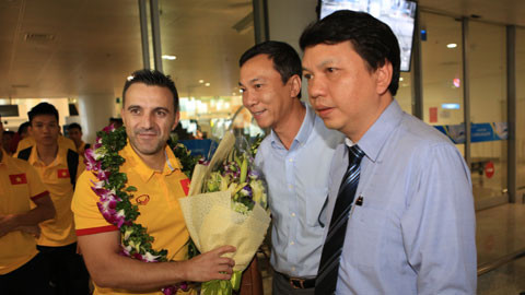 Ông Bruno còn gửi lời cảm ơn tới các CLB Futsal Việt Nam, đội ngũ các trọng tài, các cán bộ nhân viên Thái Sơn Nam, LĐBĐ TP HCM đã luôn sát cánh hỗ trợ ông trong nhiều lĩnh vực công việc.