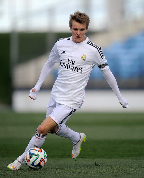 Để chuẩn bị cho mùa giải mới, HLV Zidane đã ghi tên Martin Odegaard vào danh sách du đấu của "bầy kền kền trắng" và đây chính là dịp tốt nhất để kiểm chứng khả năng của thần đồng này.