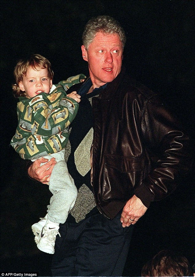 Theo Daily Mail, Tyler là cháu cựu Tổng thống Mỹ Bill Clinton.