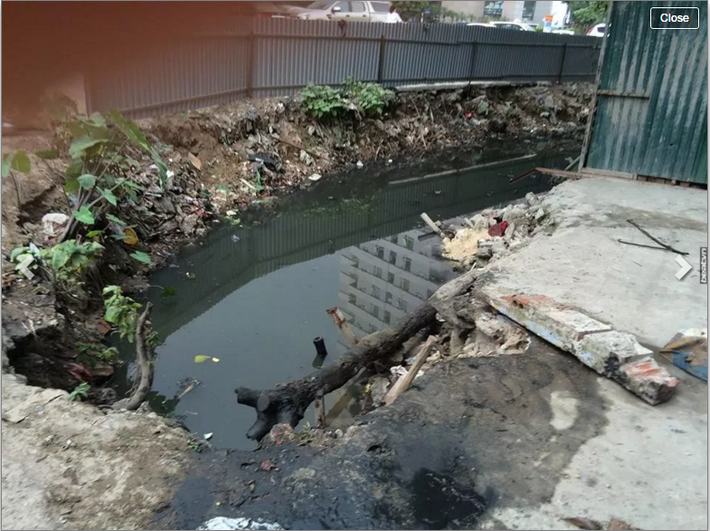 Đây không phải lần đầu tiên mà những người nước ngoài khiến người Việt phải xấu hổ bằng những hành động dọn dẹp môi trường sống. Trước đây, một người đàn ông Nhật Bản cũng từng bỏ thời gian công sức để đi nhặt rác xung quanh Hồ Gươm. Ảnh: Beatvn.