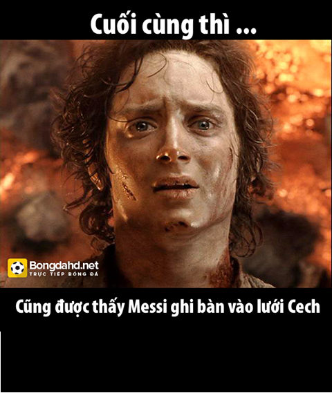 Sau khi chứng kiến Messi vào lưới Cech trong chiến thắng 2-0 của Barca trước Arsenal, cư dân mạng đã tung ra bức ảnh chế CĐV xứ Catalan xúc động khi chứng kiến bàn thắng đó.