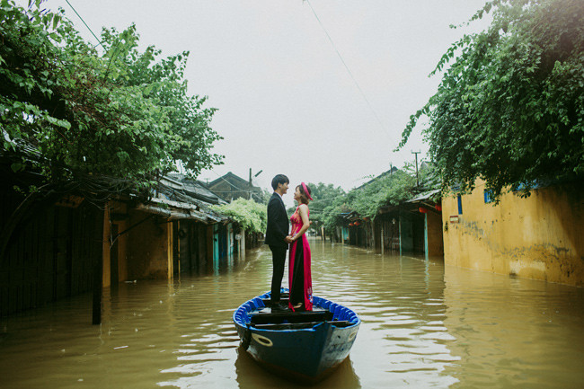 Tuy nhiên, kể từ sau lần đó, cặp đôi này đã có cơ hội để hiểu nhau nhiều hơn. Tình yêu đến với họ lúc nào không hay. Nhắc lại chuyện tình 4 năm của mình, Đức Phúc cho rằng họ đã có một mối tình khá êm đềm và được sự ủng hộ rất lớn của gia đình. Sau ngần ấy thời gian gắn bó, cặp đôi quyết định về chung một nhà.