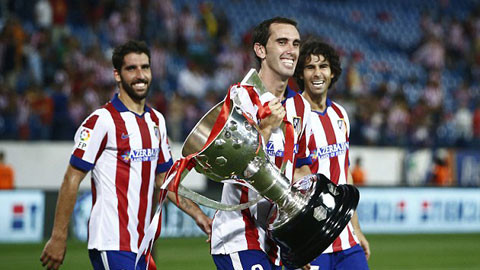 Mùa giải La Liga 2013/2014, Atletico Madrid đã tạo nên cơn địa chấn khi vượt mặt hai gã khổng lồ là Barca và Real Madrid để trở thành nhà vô địch quốc gia. Với trận hòa 1-1 trên sân Nou Camp của Barca ở lượt đấu cuối, Atletico đã giải được cơn khát vô địch La Liga kéo dài suốt từ năm 1996 tới thời điểm ấy.