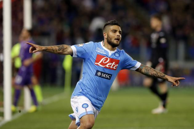 Tiền đạo này gần đây đã thể hiện rất tốt trong màu áo của Napoli khi cùng CLB này bay cao tại Serie A và HLV Roberto Martinez dường như đã cử người trinh sát theo dõi cầu thủ 22 tuổi này trong những tháng gần đây và nếu Insigne đến Premier League trong mùa tới thì anh chắc chắn sẽ là một bất ngờ lớn.