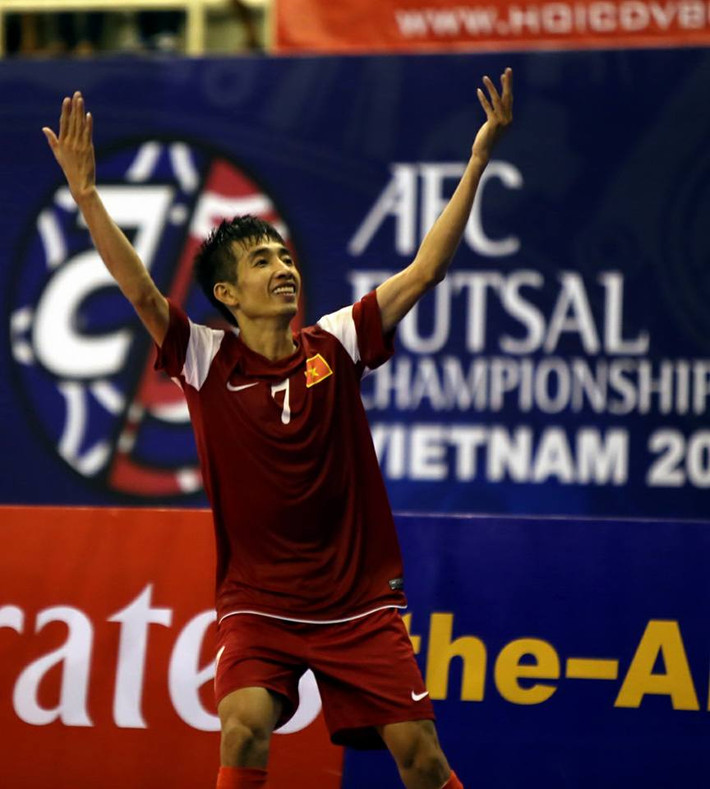 Trước đó, chính Trọng Luân là cầu thủ đã thực hiện thành công pha sút penalty cuối cùng để giúp ĐT Futsal Việt Nam có vé đi Futsal World Cup 2016. Bên cạnh đó, cầu thủ này cũng là một mắt xích quan trọng trong đội hình của HLV Formoso trên đường đến thành công.