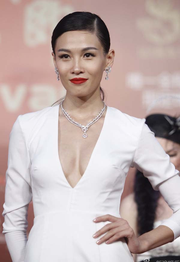 Hiện tại, Trương Lam Tâm trở thành gương mặt đại diện cho nhiều hãng thời trang lớn tại Trung Quốc và hình ảnh của cô được NHM đón nhận một cách khá tích cực. Ảnh: Facebook nhân vật.