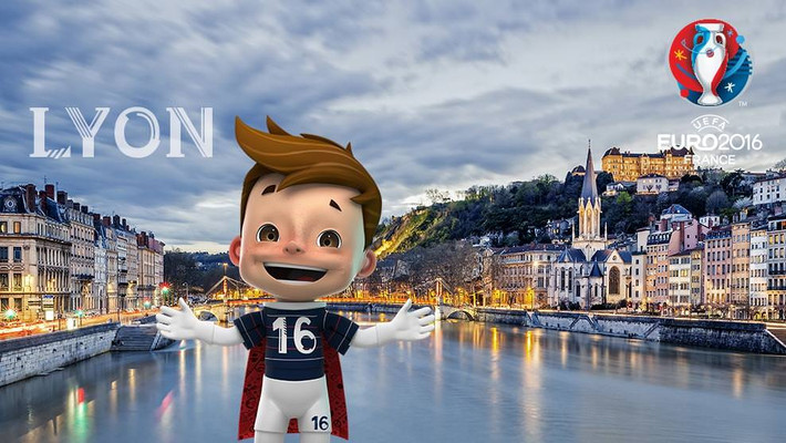 Linh vật của Euro 2016 tiếp tục là một chú bé giống như linh vật Euro 2012 - cặp sinh đôi Slavek và Slavko của hai nước đồng chủ nhà Ukraine và Ba Lan.