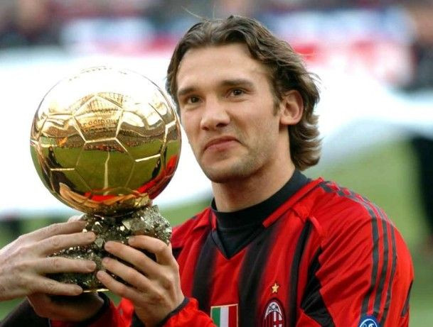 AC Milan cũng là một đế chế tại Italy với những tên tuổi đã mang về Quả bóng vàng thế giới như Gianni Rivera, Ruud Gullit, Marco van Basten hay gần đây nhất là Kaka.