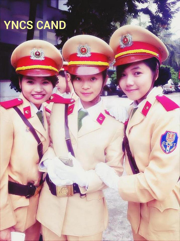 Ngày kỉ niệm thành lập ngành cũng là dịp mà nhiều nữ cảnh sát giao thông được hội ngộ, tổng kết lại trong thời gian qua họ đã làm được gì.