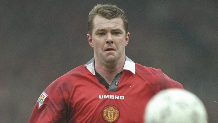 Gary Pallister cũng là một hậu vệ nữa của Man United lọt vào danh sách những hậu vệ xuất sắc nhất lịch sử Ngoại hạng Anh.