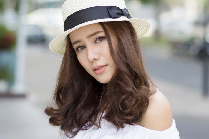 Trên con đường nghề của mình, Hoàng Vy quan niệm người khác làm được mình cũng làm được và phải nỗ lực hết mình thì sẽ tới. Chính vì thế quãng thời gian đầu ngoài việc học trên trường toàn bộ thời gian rảnh cô nàng dành cho việc tập luyện tạo dáng, thần thái trên gương mặt, đa dạng biểu cảm và đi catwalk thật chuyên nghiệp.