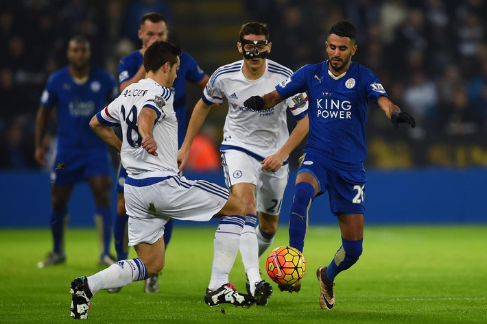 Bên cạnh đó, Leicester City còn được hậu thuẫn bởi các đội bóng tầm trung khác để phá vỡ quy luật Big Four của giải Ngoại hạng Anh. Đó là chưa kể tới việc, hai đối thủ cạnh tranh trực tiếp cúp vô địch với "bầy cáo" là Arsenal và Man City sẽ đụng mặt nhau tại vòng đấu áp chót. Đây được coi là cơ hội vô cùng tốt để Leicester City làm nên điều lạ lùng đó là đăng quang danh hiệu vô địch Ngoại hạng Anh mùa giải 2015/2016.