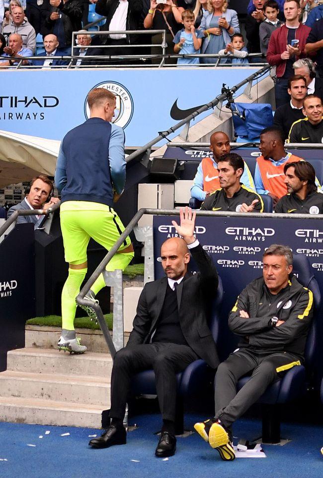 Không thẳng thắn chia sẻ về kế hoạch của mình, thế nhưng Pep Guardiola đã có những động thái đánh tiếng với Barcelona để có được thủ thành Bravo khiến Joe Hart càng lo lắng hơn cho vị trí của mình.
