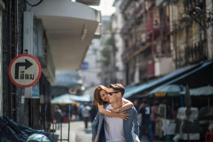 Sau quãng thời gian tìm hiểu nhau, cặp đôi này đã quyết định dắt tay nhau về chung một nhà để tiếp tục vun đắp hạnh phúc của riêng mình.