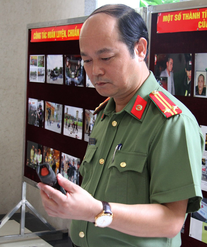Cơ quan chức năng xác định số hàng cấm này chủ yếu nhập lậu từ biên giới, được người tham gia giao thông sử dụng để phòng thân. Không ít trường hợp khi va chạm dao thông, người điều khiển phương tiện đã sử dụng công cụ hỗ trợ tấn công người đi đường.