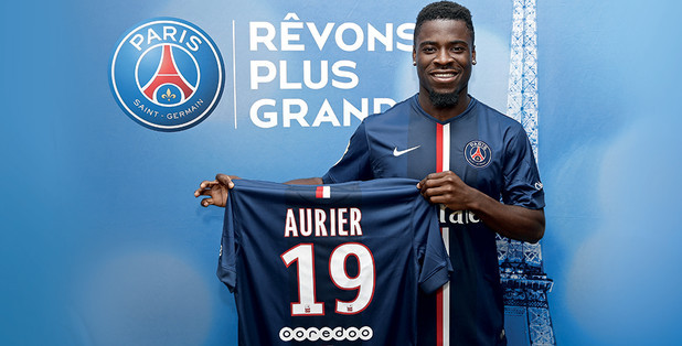 Hậu vệ cánh phải của Paris Saint-Germain (PSG) vừa qua đã cho đăng tải đoạn video trong đó ghi lại toàn bộ những bình luận của anh về các đồng đội và cả HLV của anh là Laurent Blanc.