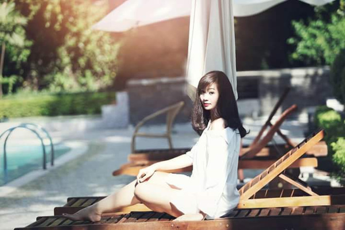 Không chỉ sở hữu thân hình chuẩn mà làn da trắng sáng và đôi mắt to tròn là điểm cộng của Lan Tây trong mắt người nhìn. Sau khi giảm cân, chiều cao 1m78 của cô nàng càng được phát huy, giúp cô có được vóc dáng được so sánh với các người mẫu.